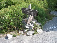 Hill Climb  A trip to New Hampshire with evening time to make a "Speed Hike" up Mt. Cardigan near Bristol NH. A little climb of 1726 feet to the top. : Trail Runs