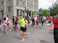 Race Photo  How many fingers am I holding up? Well three of course. : Fitness, Half Marathon, Race, Running