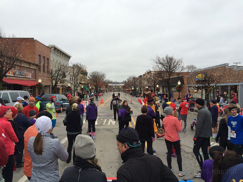 IMG_2114.JPG - 2015 Gobbler Gallop 4 Mile in Milford Michigan.